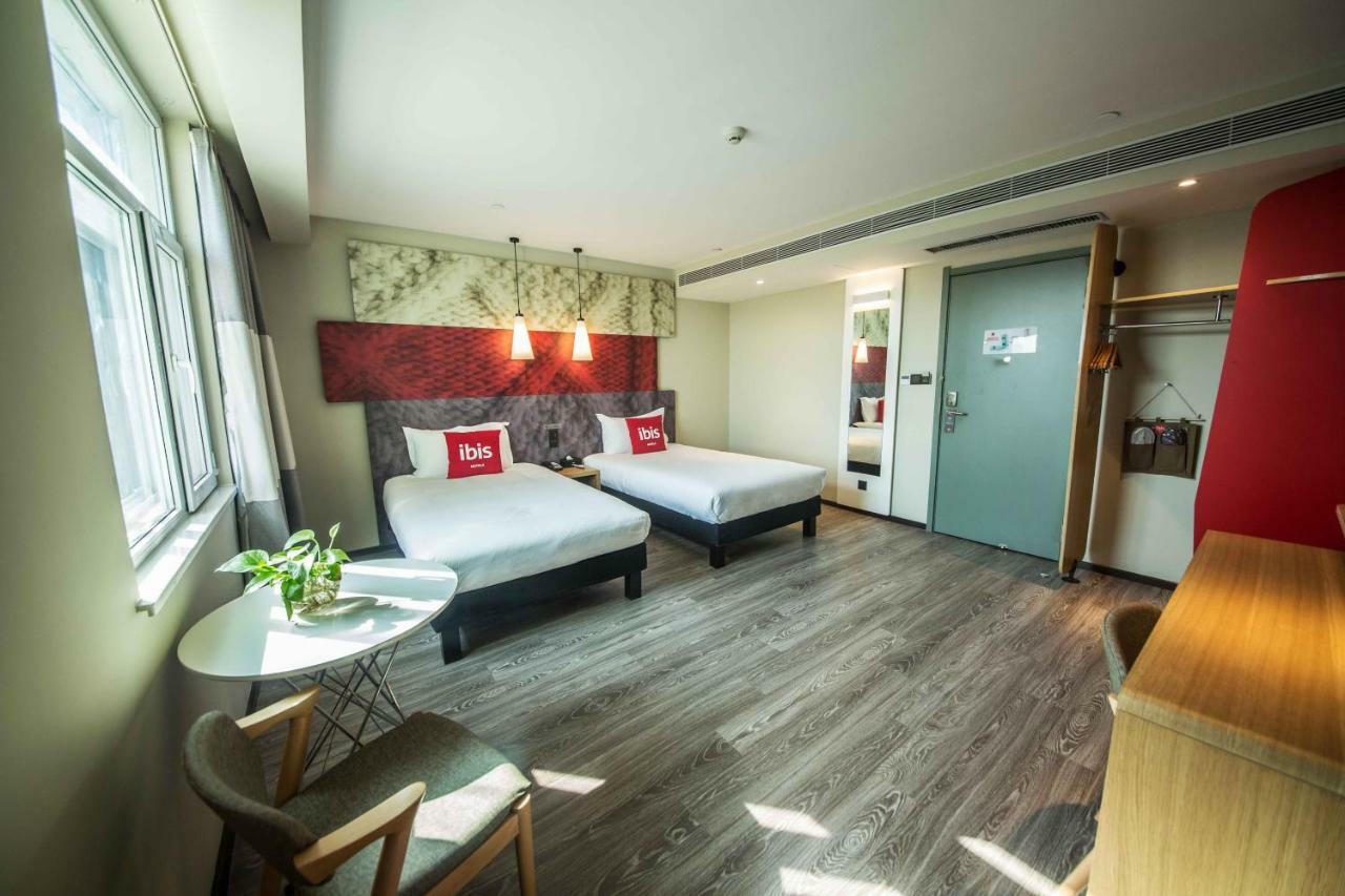 Ibis Urumqi Weixing Square Hotel Dış mekan fotoğraf